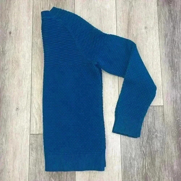 H&M sweater - Picture 8 of 9